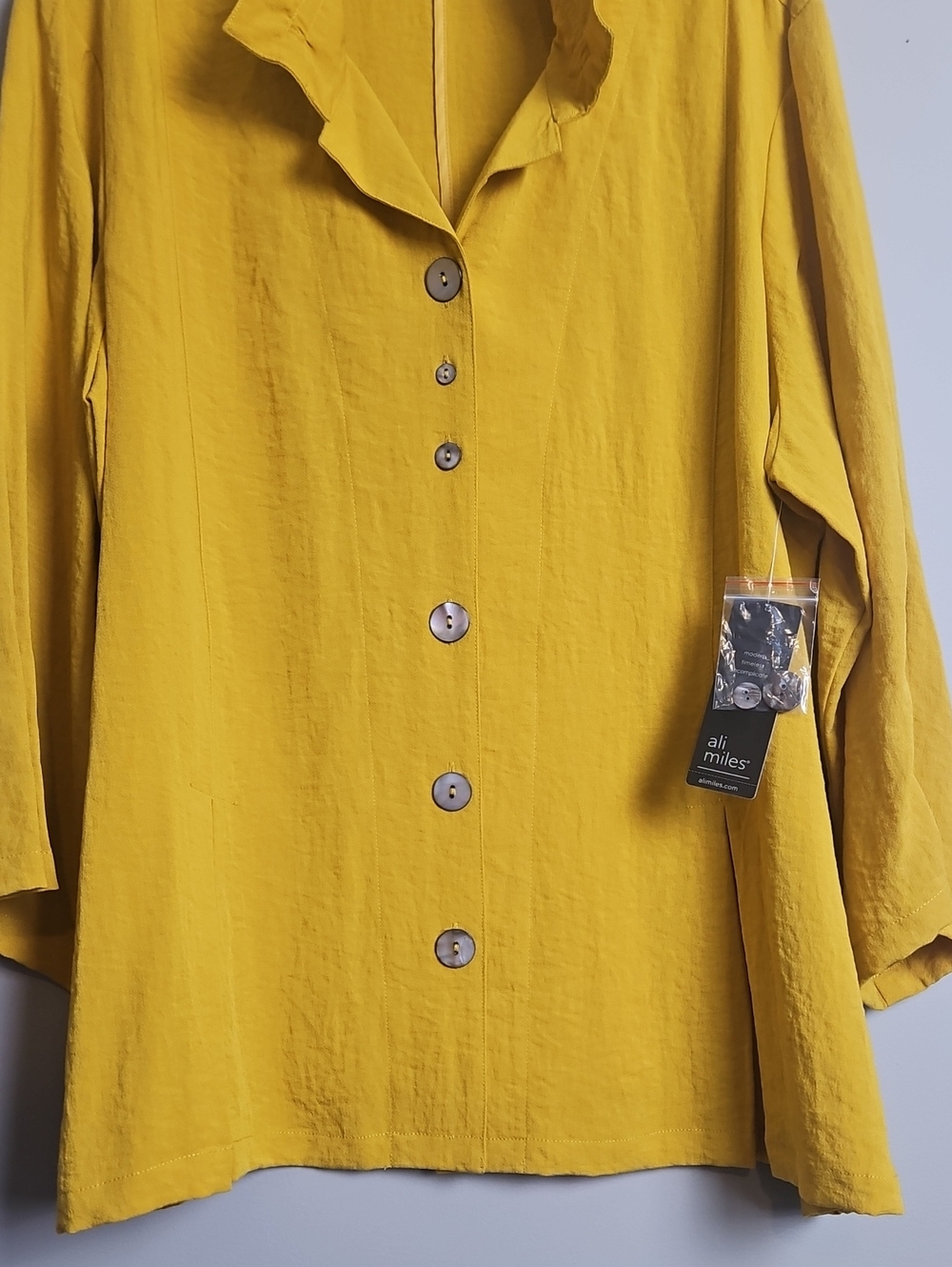 Ali Miles 3/4 Sleeve Statement Button Shirt/Jacket: Color- Mustard: Size-2X - Picture 3 of 16